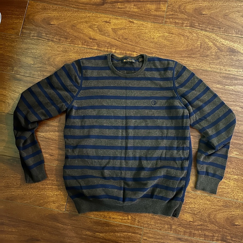 Ben Sherman crewneck sweater. Blue and brown horizontal stripes